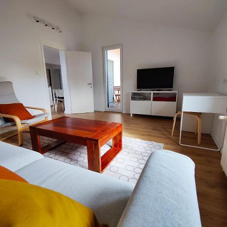 Apartment Lipa โรวีน ภายนอก รูปภาพ