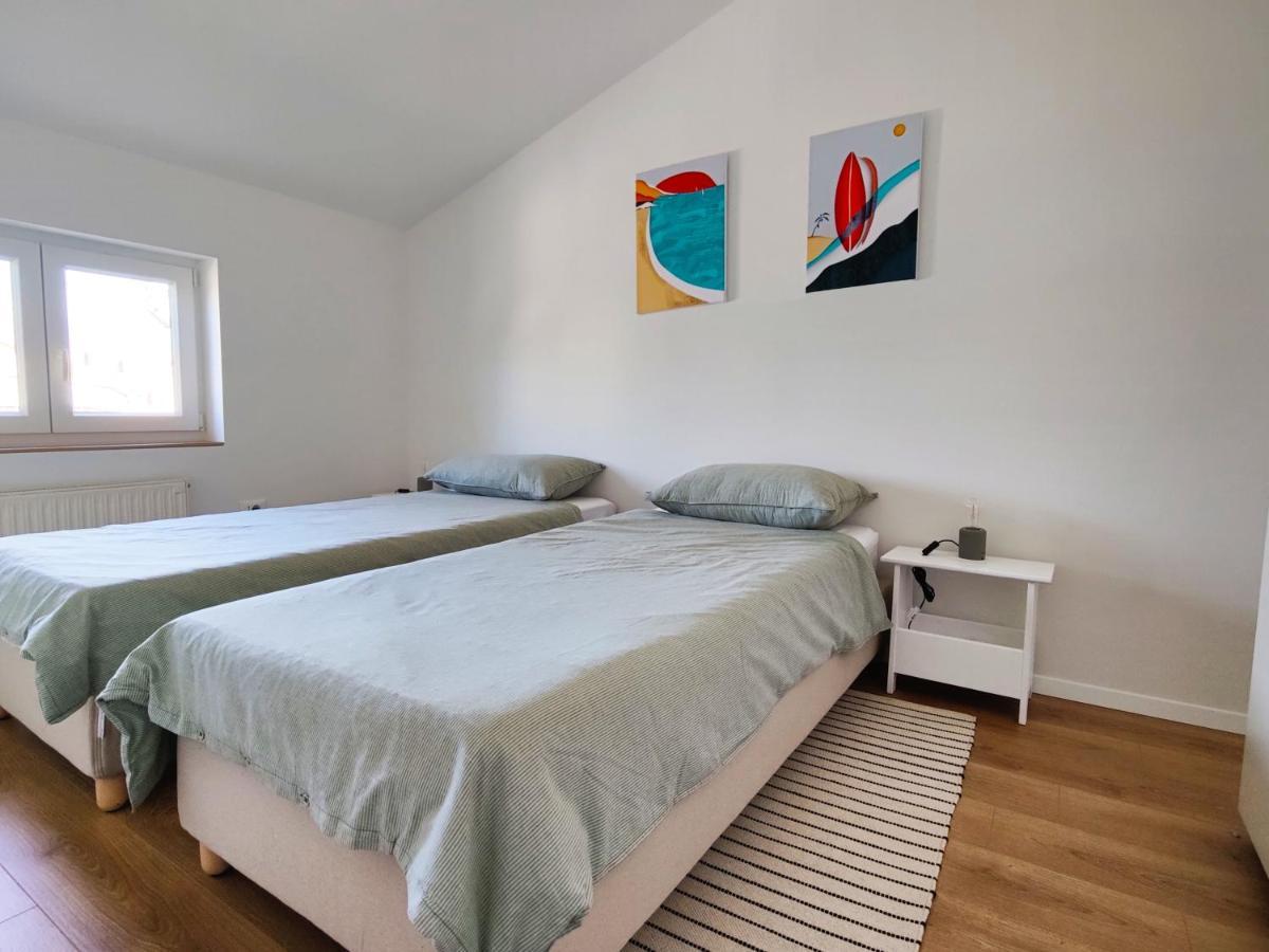 Apartment Lipa โรวีน ภายนอก รูปภาพ
