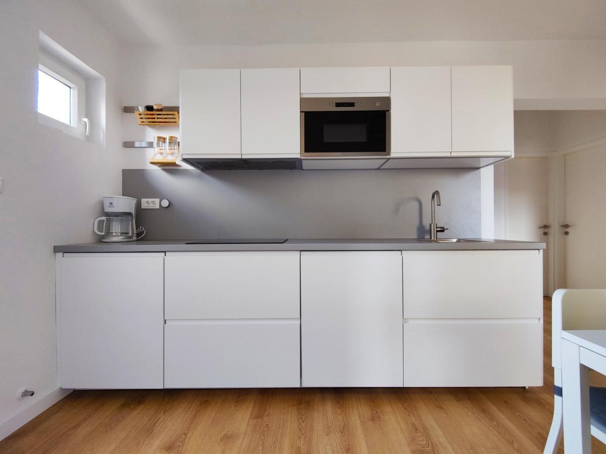 Apartment Lipa โรวีน ภายนอก รูปภาพ